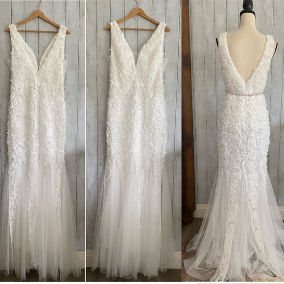 Faeriesty Plunging Neck Contrast Mermaid 3D Flower Dress - Picture 3 of 14